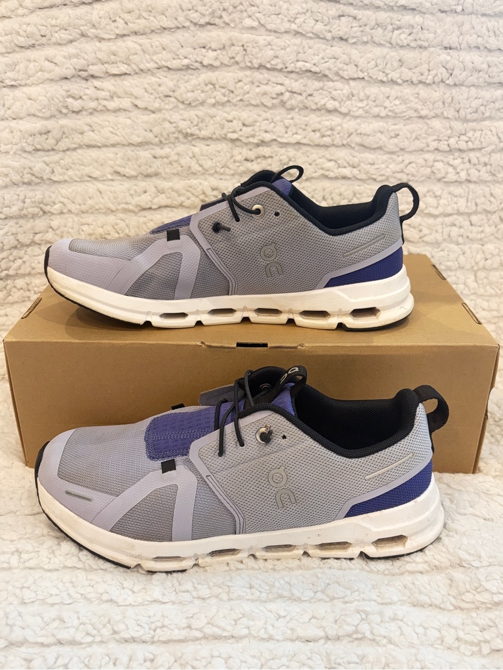 On Cloud Sky Youth Nimbus Blueberry Size 6Y